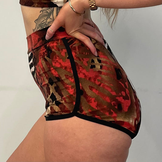 Booty Shorts / M / Wild