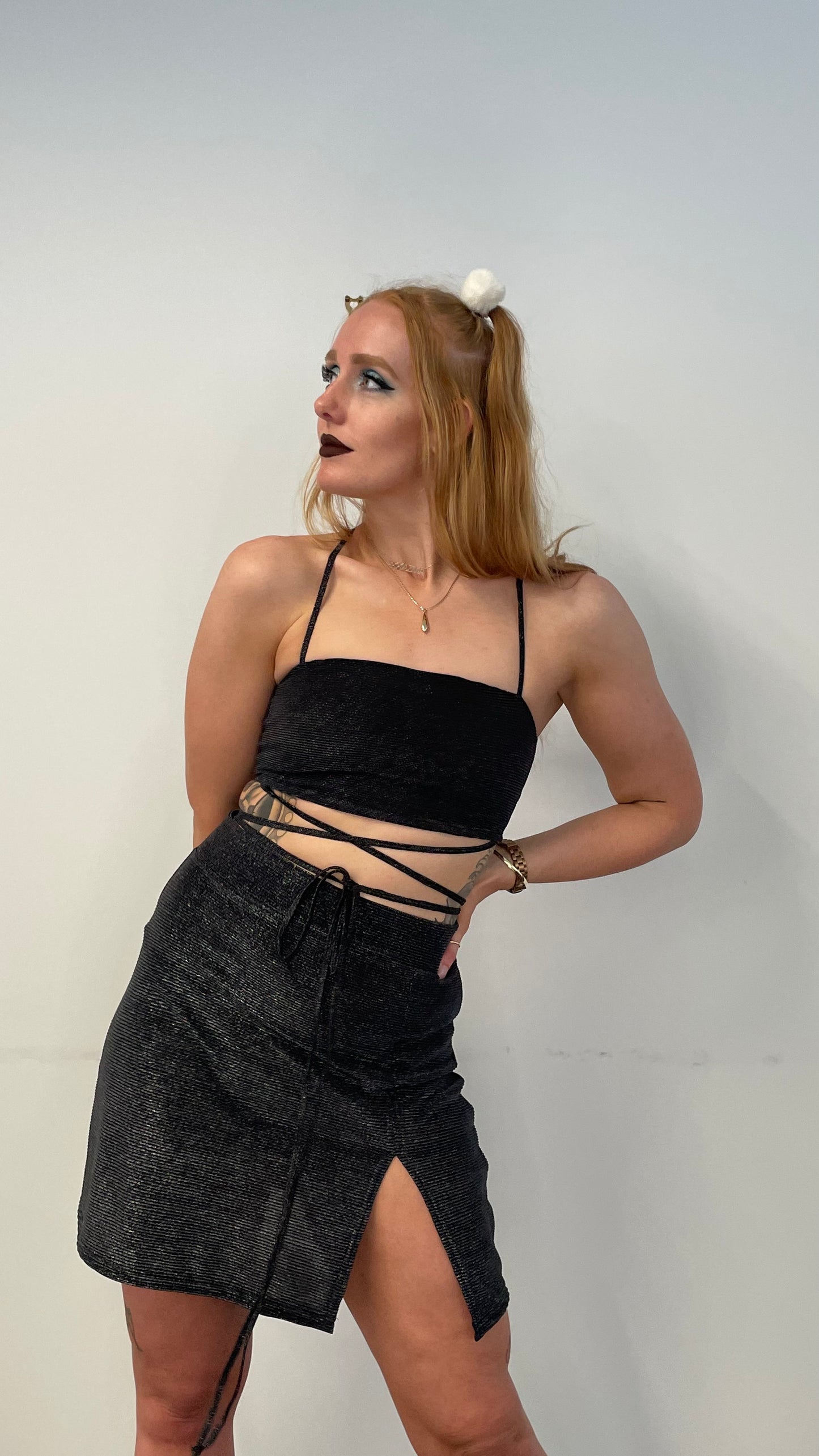 Single Slit Skirt / M/L / Black Shimmer Rib