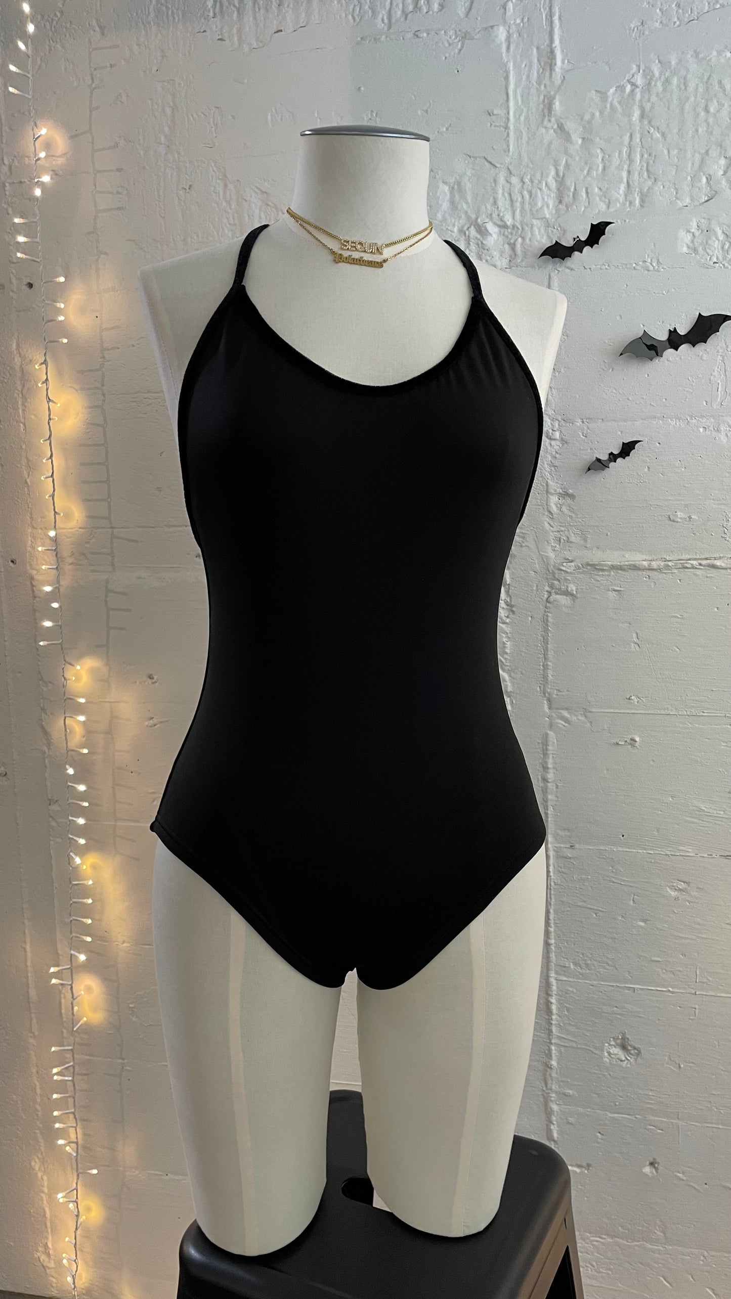 Backless one piece / M / Black with velvet binding
