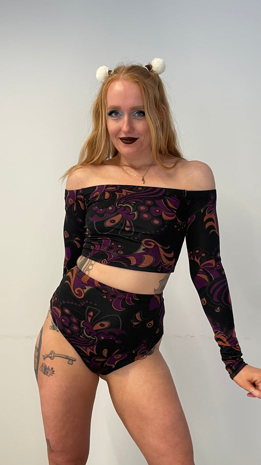 Level Top / L / Groovy