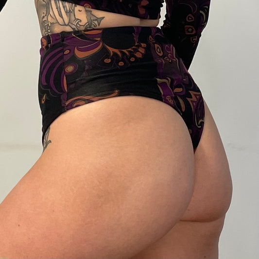 High Waisted Thong / M / Groovy