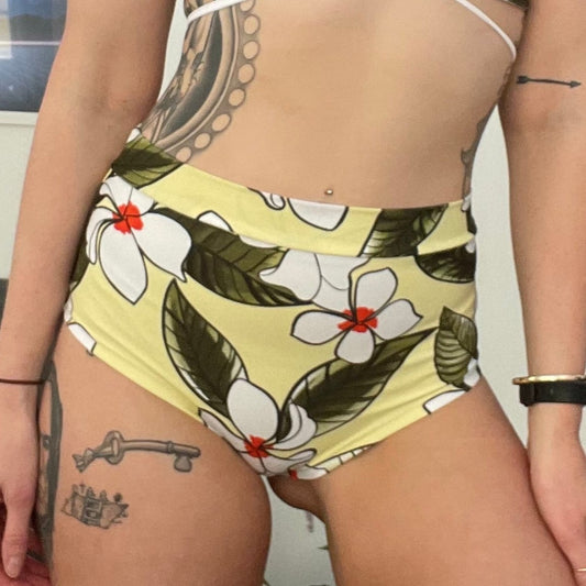 Rave panty / M / yellow frangipani