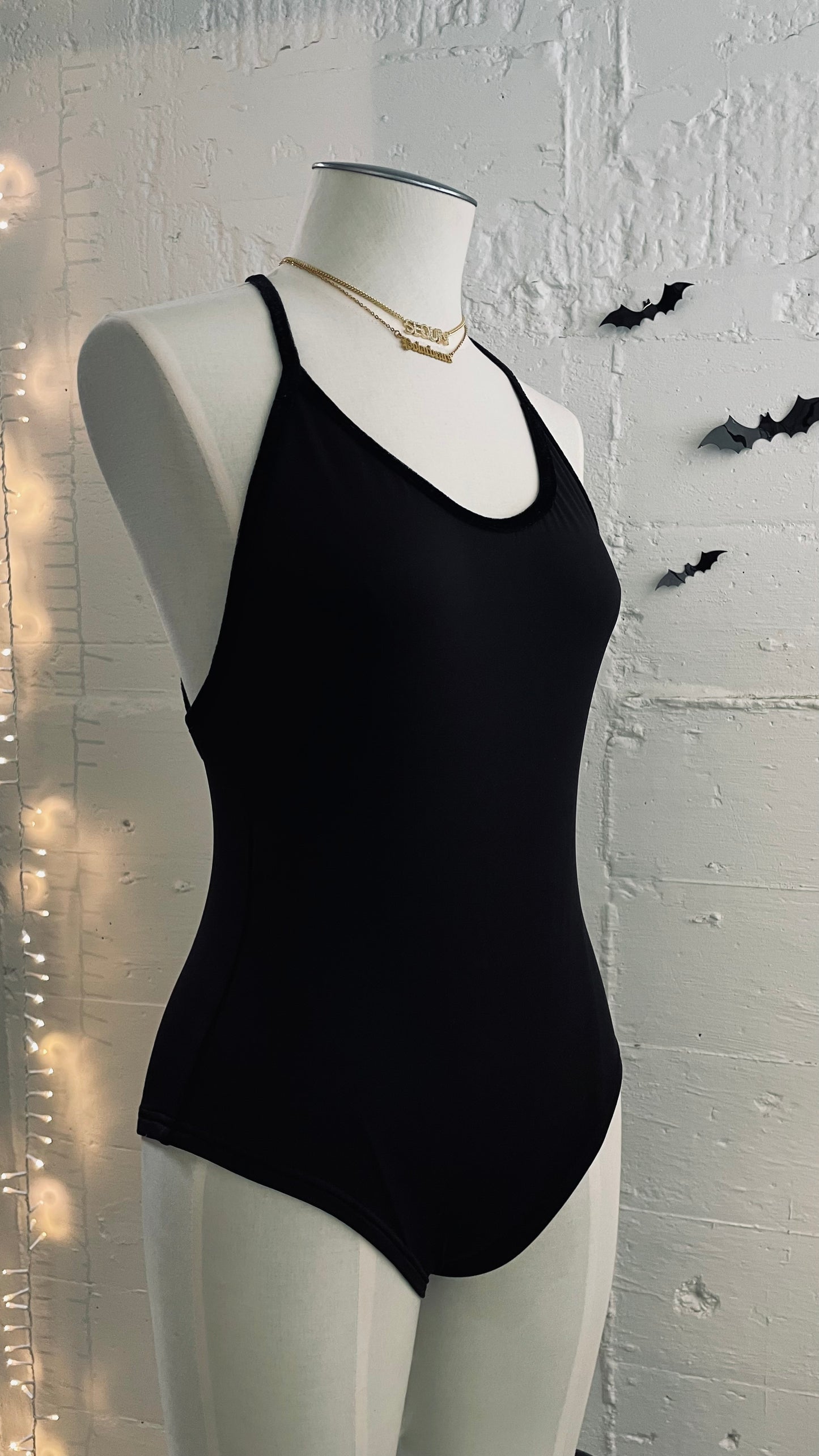 Backless one piece / M / Black with velvet binding