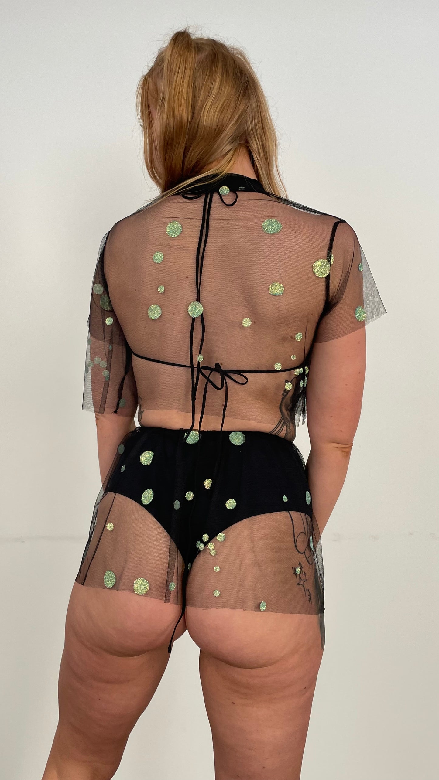 Over Crop / M / Black with Dots