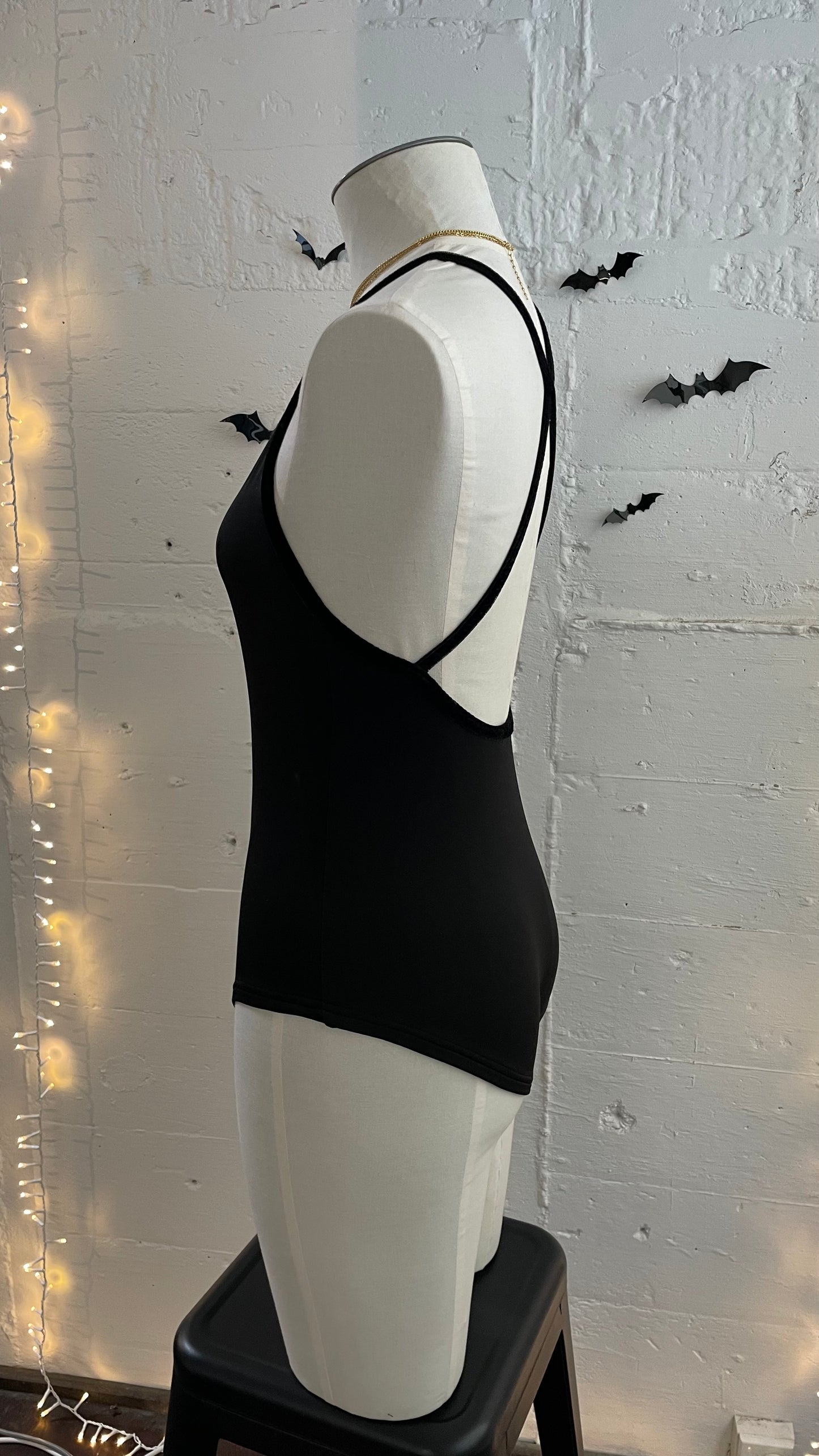 Backless one piece / M / Black with velvet binding
