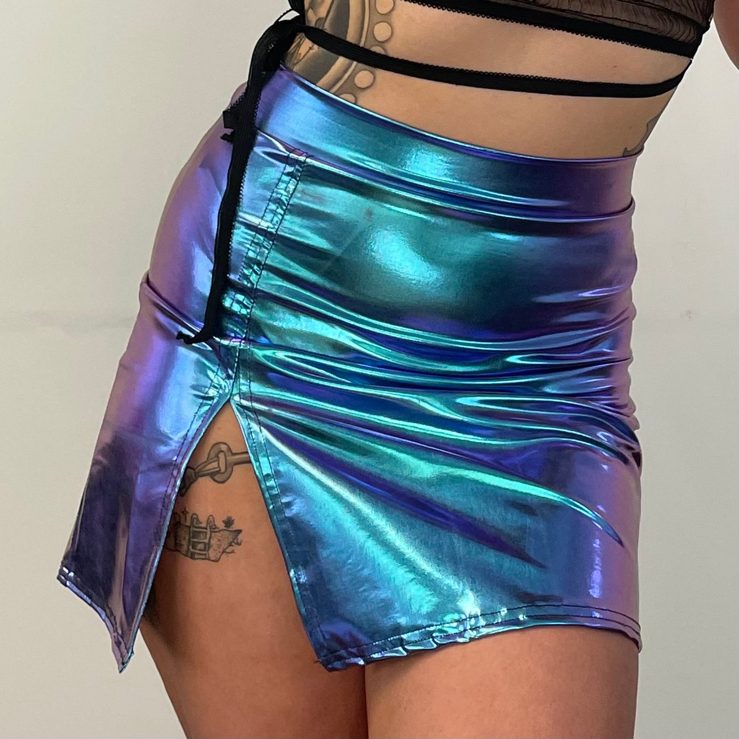 Single Slit Skirt / M / Space Lycra