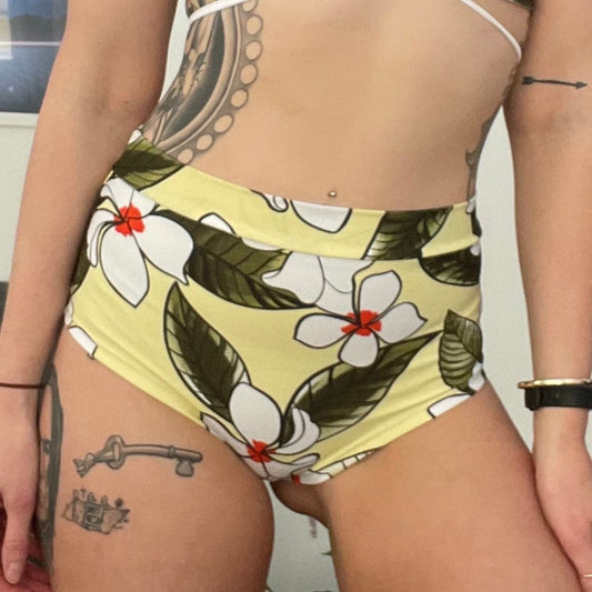 Rave panty / M / yellow frangipani